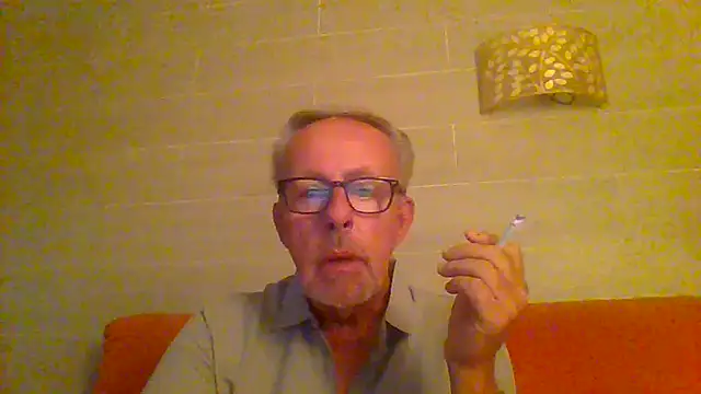 tuggy59 live cam on StripChat