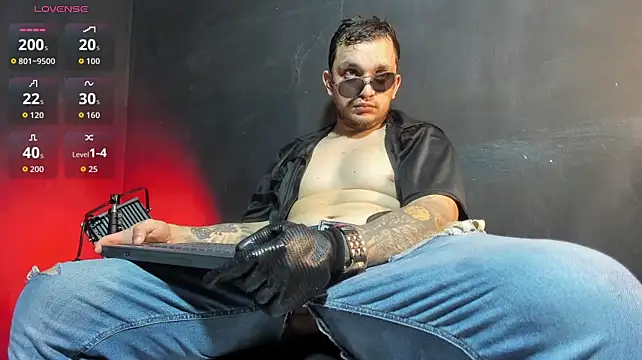 Tonny_paganni live sex cam