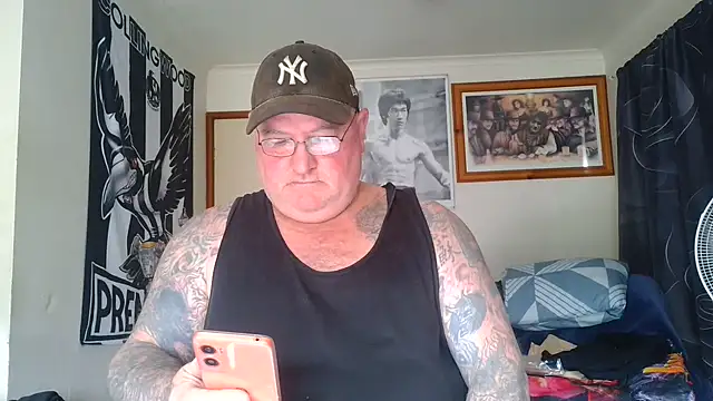 KINKYBLUEYES69
