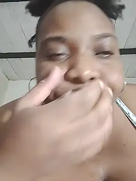 Breisy_bigboobs