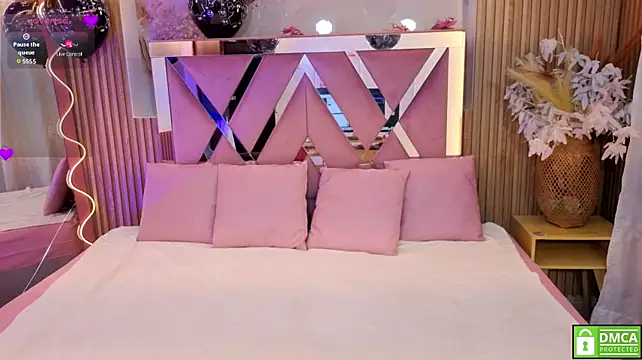 ANNE_TAY1