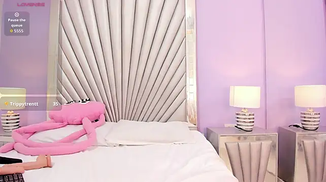 Zaira_Rogue live cam preview
