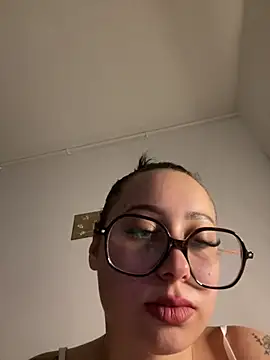queenlo_xxx