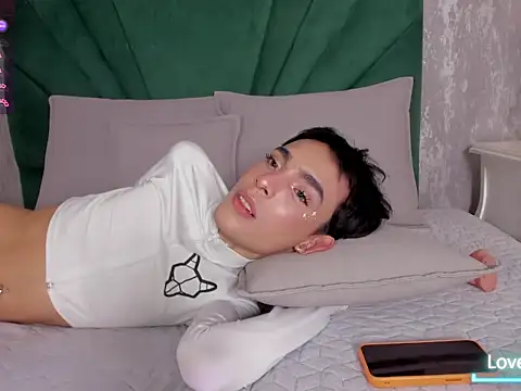 andy_vergara1 (M twink) - Body tour naked👀