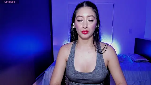 MeganWhite3
