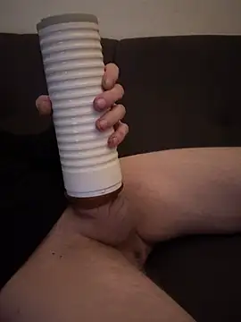 LionBoy1976 live cam preview