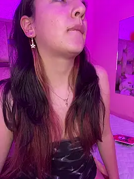 Victoria_Marrone