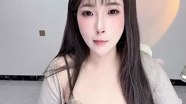 Lucy_8858