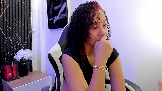 chloe_iraide (F young) - undress me