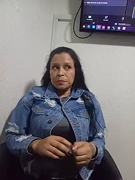 nyxara_fairy live cam on StripChat