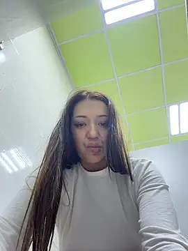 jennxxx- (F young) - TEASE PUSSY WHILE SITTING ON U FACE\WC
