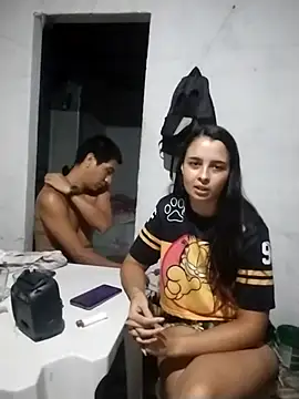 Rodri-Cami live sex cam