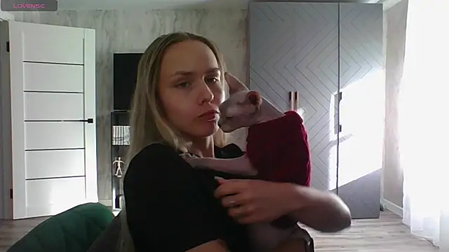 Annie_Cohn