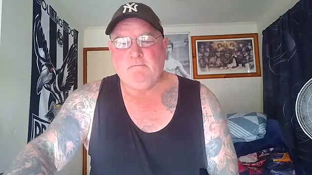 KINKYBLUEYES69