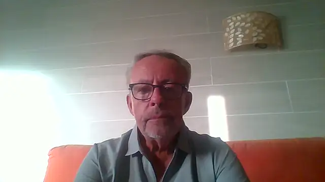 tuggy59 (M grandpa) - cumming with my vibrator