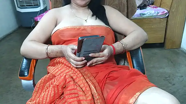 cute_mahi22 (F milf) - full nude dance