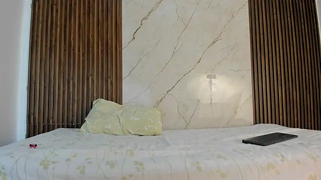 SarayAlexx live sex cam