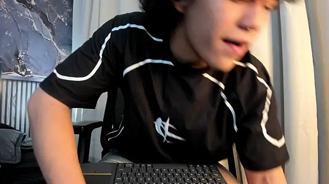 adrian_black86306 webcam