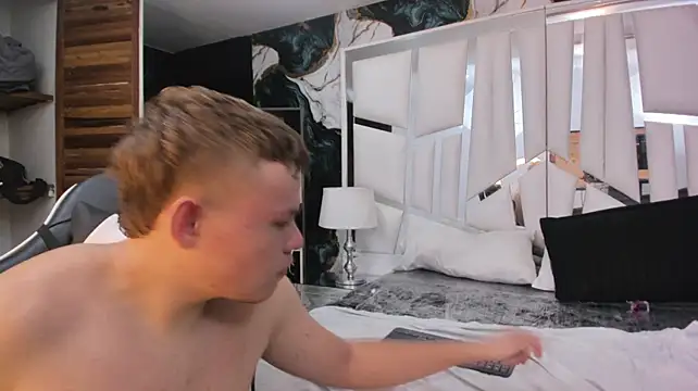 Noah_and_kim69_ webcam
