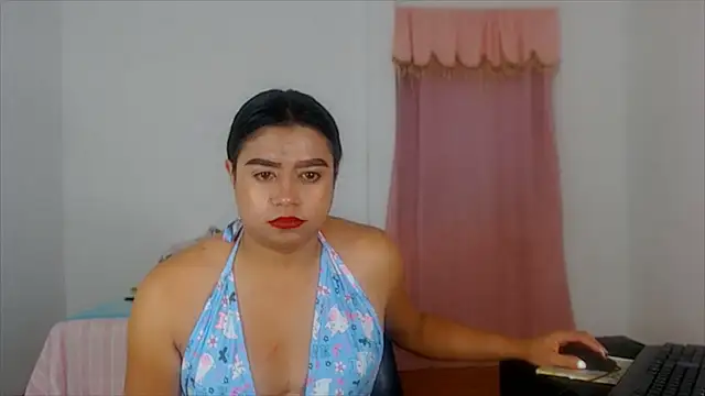 katrinawillff live cam on StripChat
