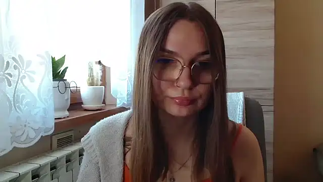 LooveELLYx live cam on StripChat