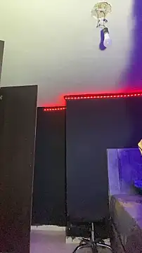 NikitaDragunXXX live cam on StripChat