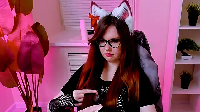 CarolGiggly live cam on StripChat