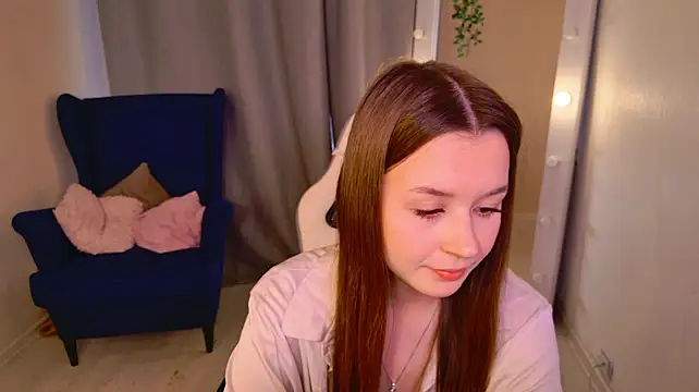 RileyBloomss live cam on StripChat