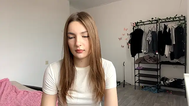 JuleCawood live cam on StripChat