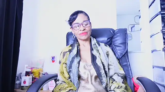 Aries_Mature live cam preview