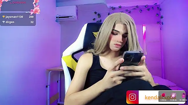 Sophiaa_doll_
