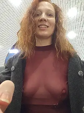 Exhibitionsplit Live Webcam on Stripchat