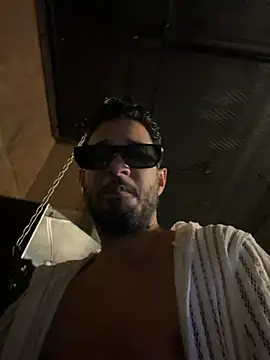 husbandandwifetobe live sex cam