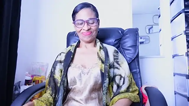 Aries_Mature live cam preview