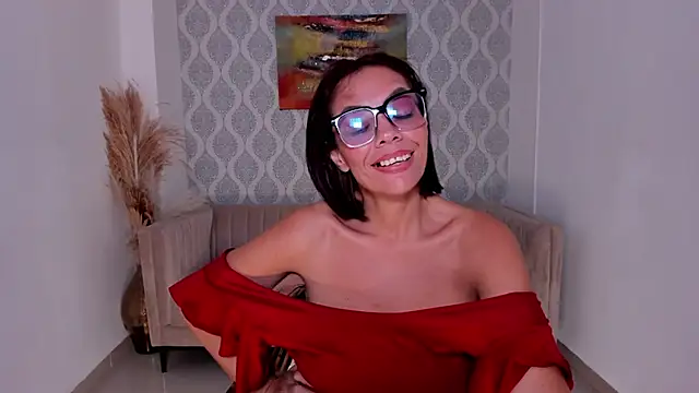miapins live cam on StripChat