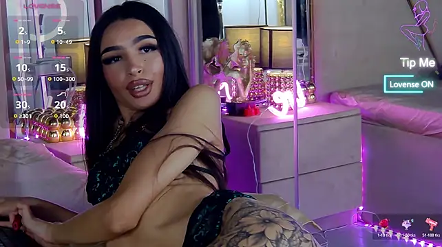 AishaSkye live cam on StripChat
