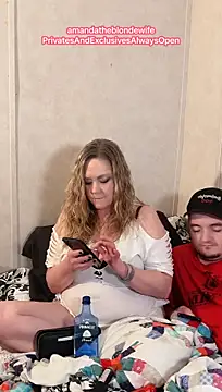 amandatheblondewife