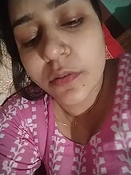 Fathema100 Live Webcam on Stripchat