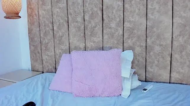 Amanii_ live cam preview