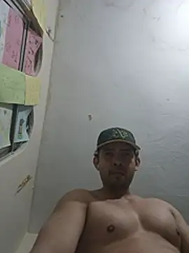 VENEZUELAN LATINO | MATURE | FRIENDLY |（paladito01）