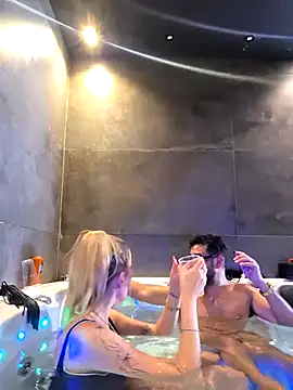 husbandandwifetobe live sex cam
