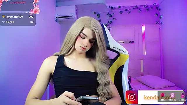 Sophiaa_doll_