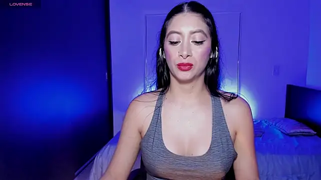 MeganWhite3