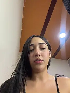 isabellaHill2 live sex cam