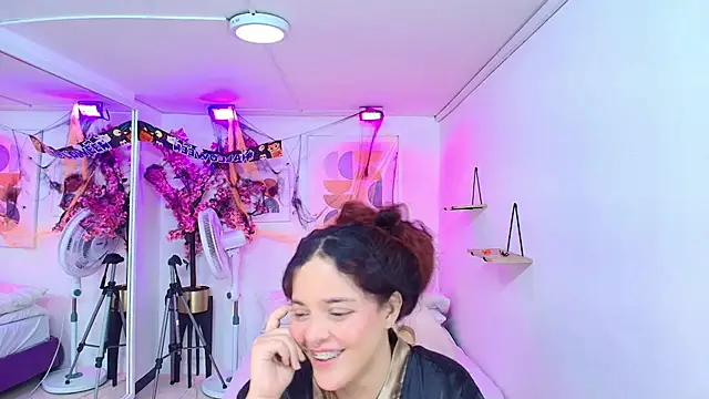 maggy_t18 (F young) - Spank My Ass X5👋🍑