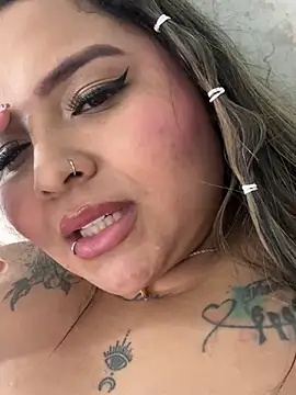 ashley-swift- live cam on StripChat