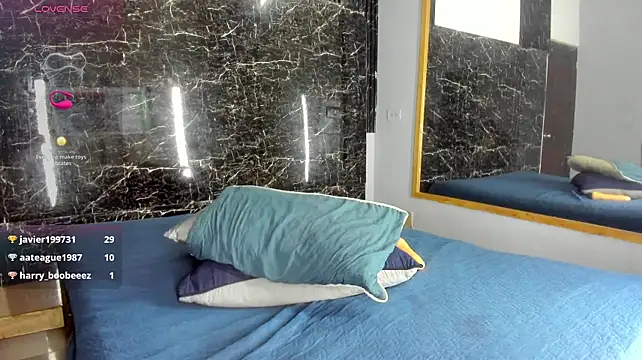 Juliana_Russ live cam preview