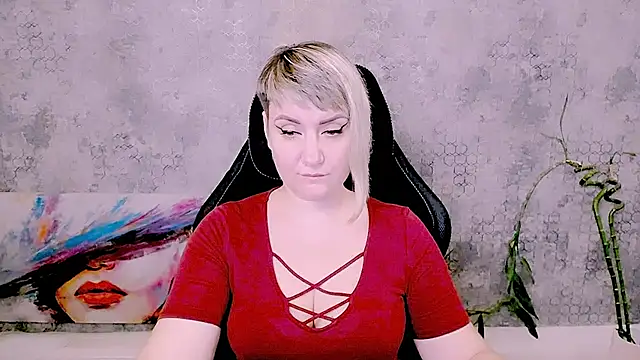 Djullia live cam on StripChat