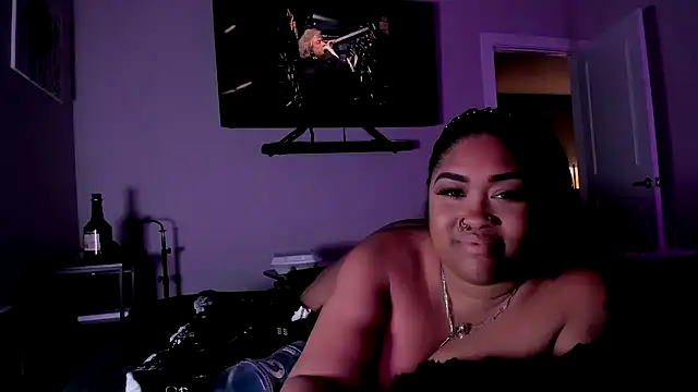 lovelyzylah