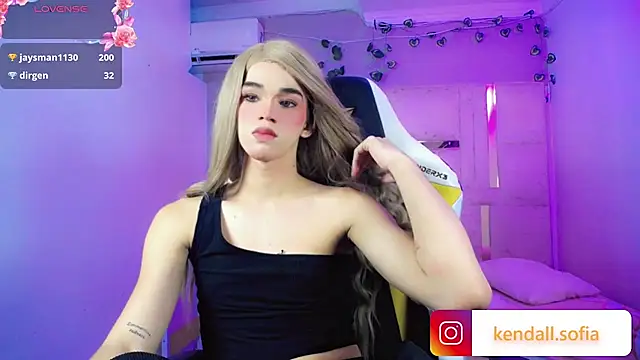 Sophiaa_doll_